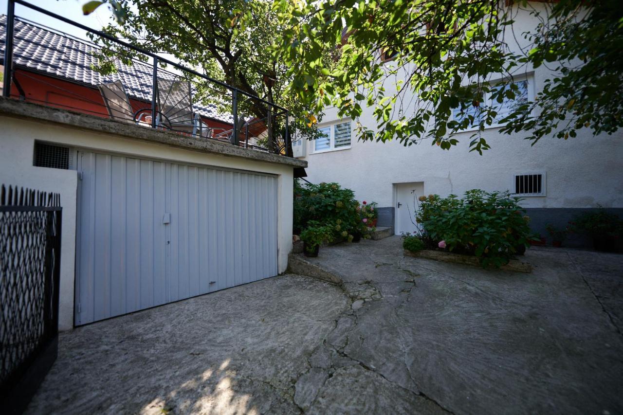 Lovely House Apartment Sarajevo Ngoại thất bức ảnh