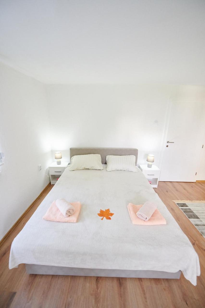 Lovely House Apartment Sarajevo Ngoại thất bức ảnh
